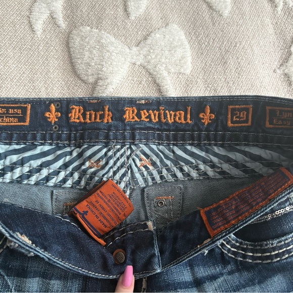 Rock Revival "Lynkai" Easy Crop Jeans - Picture 5 of 10